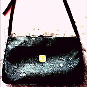 💯MCM VTG Blk/Gld CoatedCanvas M/L Crossbody-MINT
